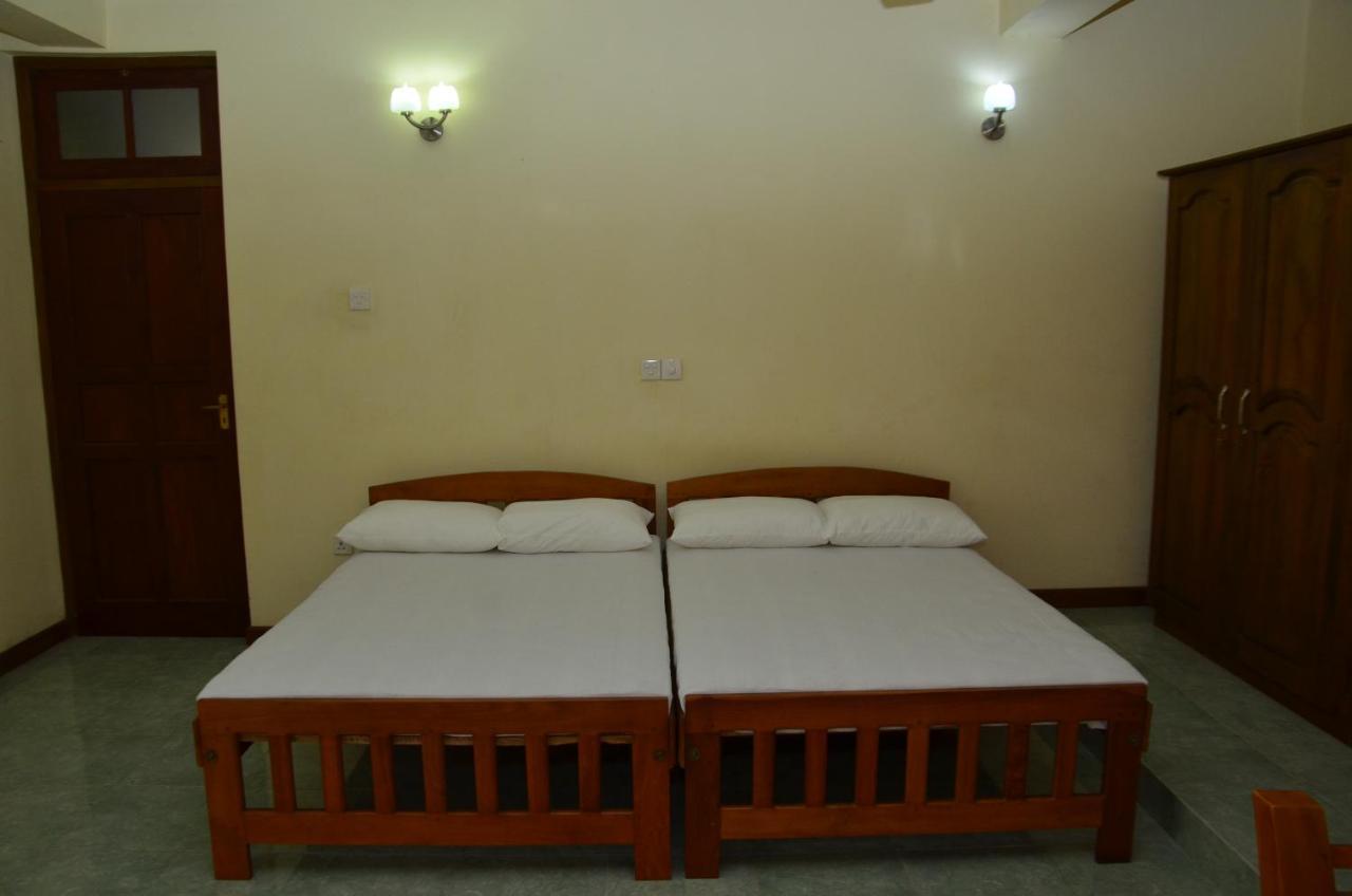 Hotel Mandakini Battaramulla Exterior foto